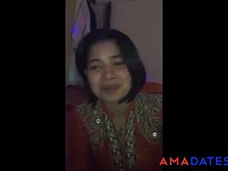 パキスタンのおばちゃんはパンジャーブ語で不潔な汚れの詩を読み