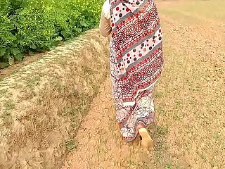 Everbest dolorosa Cazzo indiano Aunty Outdoor