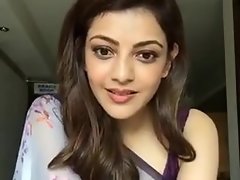 Kajal Aggarwal Mostrando Axilas e Titties em mangas Saree