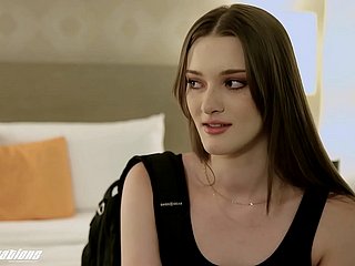 Nieuwe sensaties - hotelfout krijgt mijn pik opgezogen en geneukt (Olivia Madison)