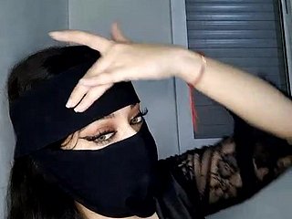 아랍 섹시한중년여성 요 나 에 웹캠