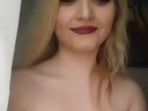 トルコの女の子kubraの潜望鏡ショー