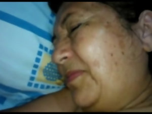 avó colombiana dá-se o idiota, mas não pode tomar a batida