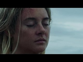 Shailene Woodley nua em In a fog