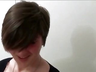 Korte Haired Incomprehensible neemt Saddle with