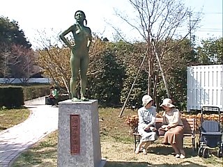 Asiatische Put faith in b plan on Frau