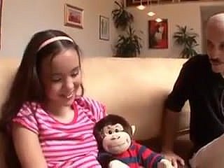 STP3 Aged Guy Fucks Ein richtig geiles Teen!