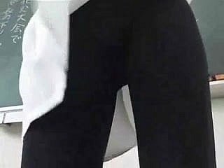 Ein Off colour Lehrer mit Panty stokings