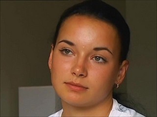 Nga Maggie 19yo - Đúc 2002