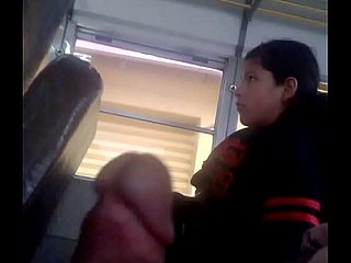 nena viendo mi Verga en bus