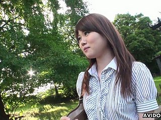 Menarik Gadis Jepun Kazumi Saijo pasti suka apabila dia adalah fucked doggy